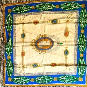 100% silk Echo scarf